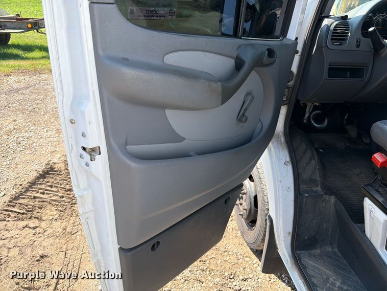 image for item OE9622 2005 Dodge Sprinter van