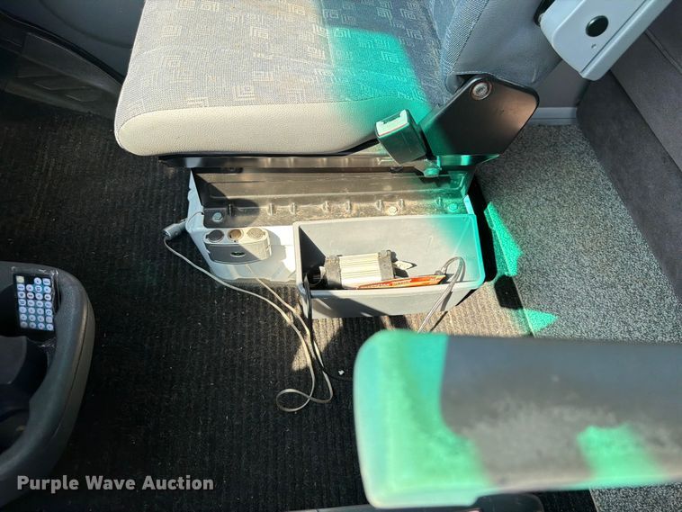 image for item OE9622 2005 Dodge Sprinter van