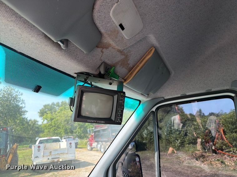 image for item OE9622 2005 Dodge Sprinter van