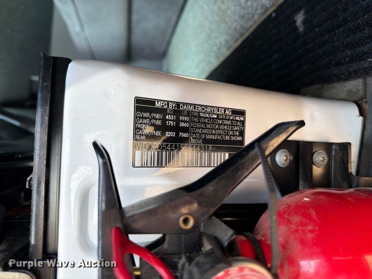 image for item OE9622 2005 Dodge Sprinter van