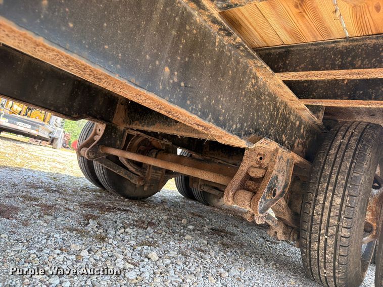 image for item OE9623 2011 Trail King Industries TK24LP 262 equipment trailer