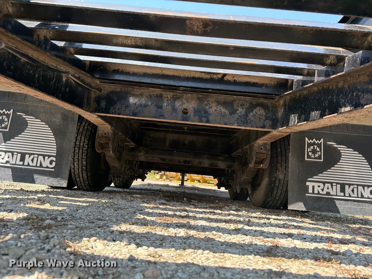 image for item OE9623 2011 Trail King Industries TK24LP 262 equipment trailer