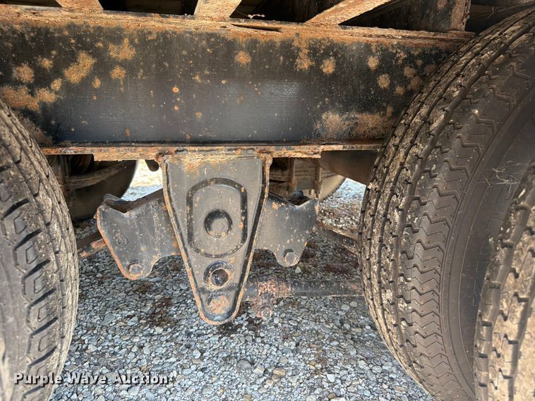 image for item OE9623 2011 Trail King Industries TK24LP 262 equipment trailer