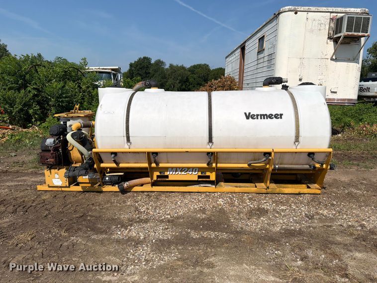 image for item OE9624 2013 Vermeer MX240 mud mixing system