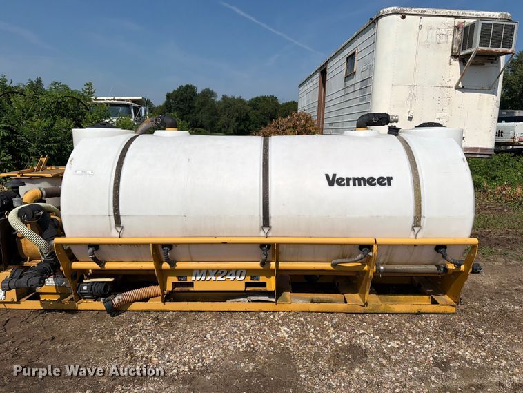 image for item OE9624 2013 Vermeer MX240 mud mixing system