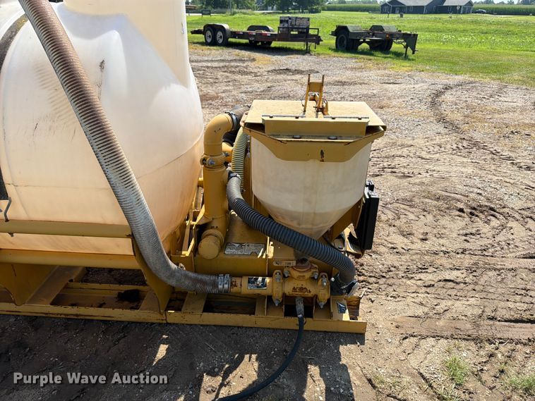image for item OE9624 2013 Vermeer MX240 mud mixing system