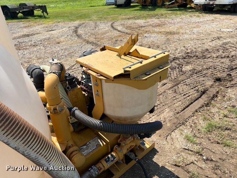 image for item OE9624 2013 Vermeer MX240 mud mixing system