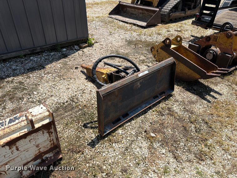 image for item OE9627 Atlas Copco SBU 230 skid steer breaker