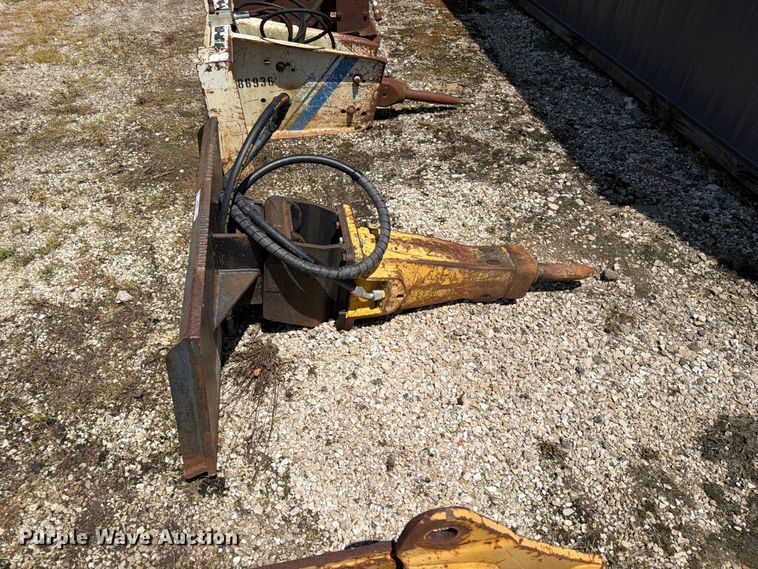 image for item OE9627 Atlas Copco SBU 230 skid steer breaker