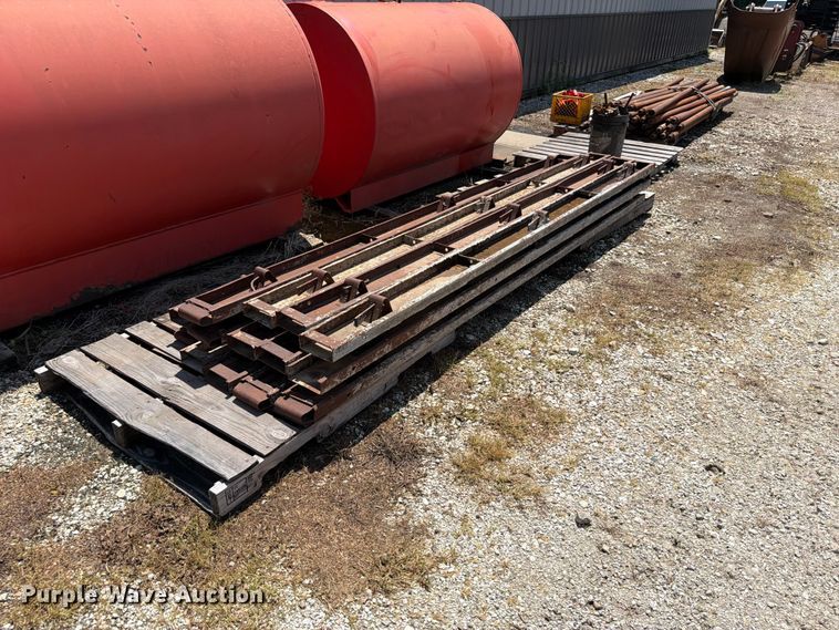 image for item OE9632 Concrete forms