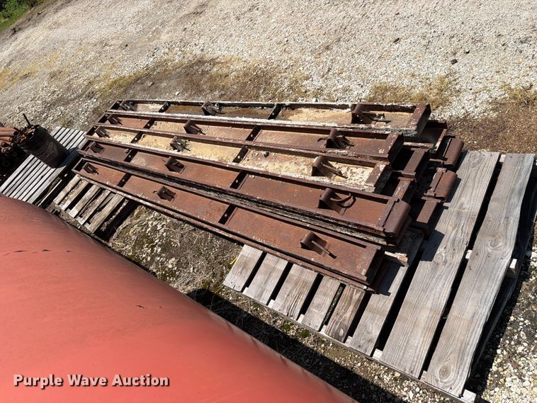 image for item OE9632 Concrete forms