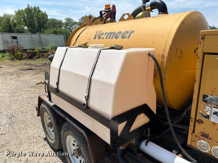 image for item OE9633 2006 Vermeer V500 vacuum trailer