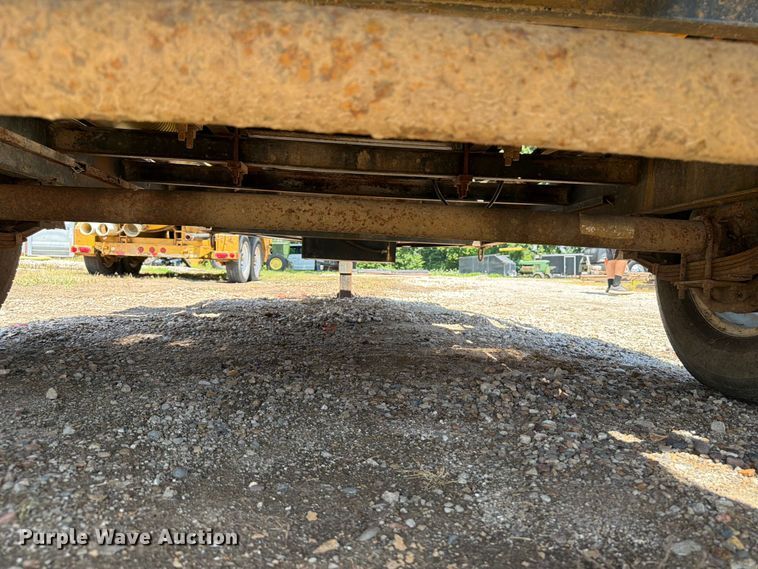image for item OE9633 2006 Vermeer V500 vacuum trailer