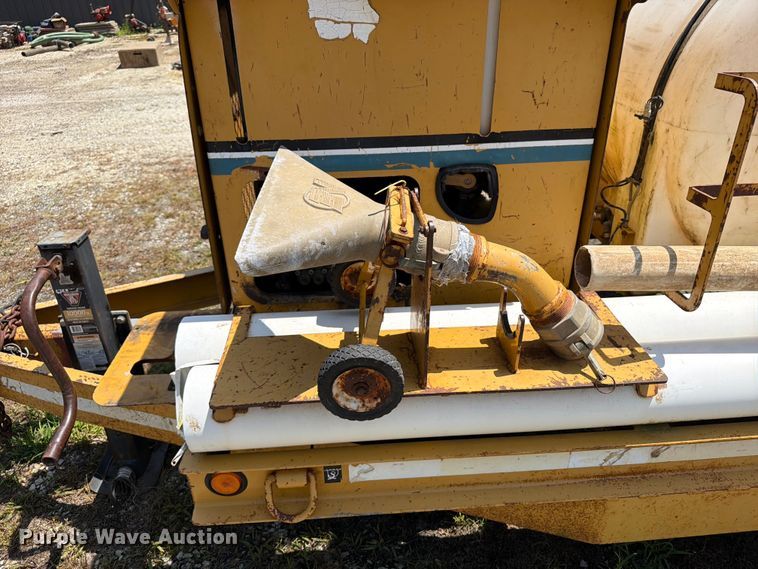 image for item OE9634 2004 Vermeer E550 Evacuator vacuum trailer