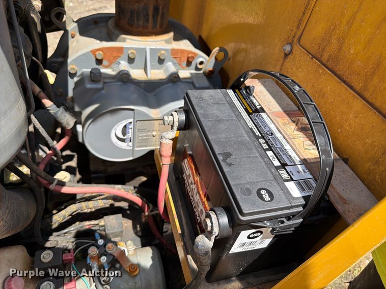image for item OE9634 2004 Vermeer E550 Evacuator vacuum trailer