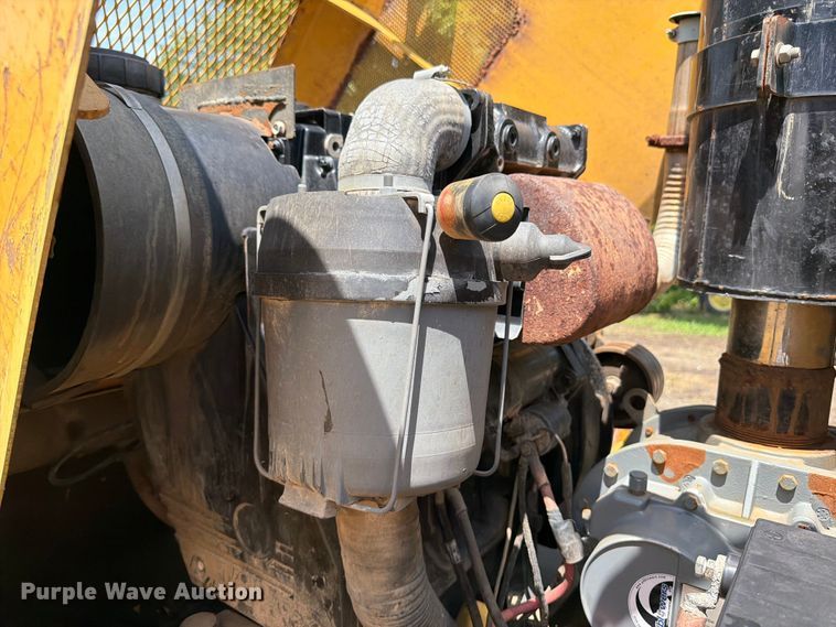 image for item OE9634 2004 Vermeer E550 Evacuator vacuum trailer