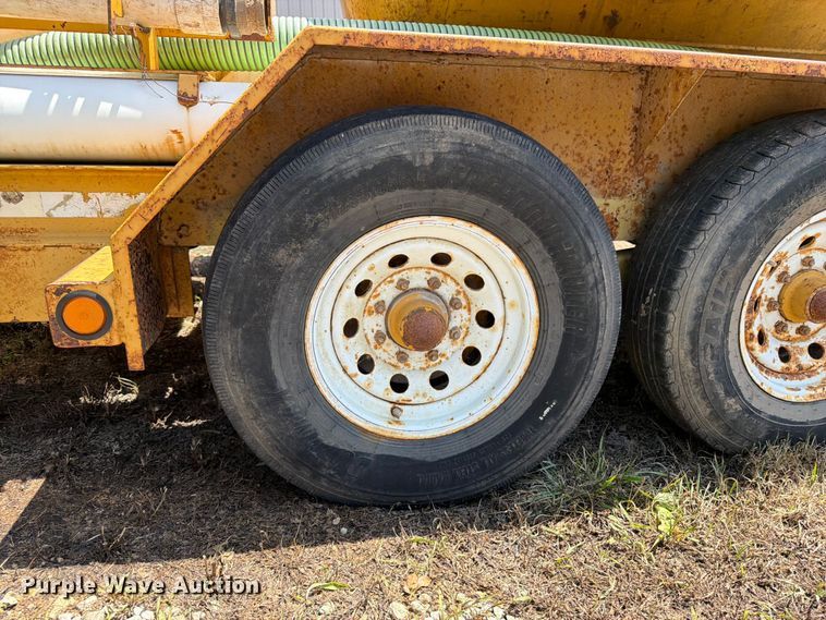 image for item OE9634 2004 Vermeer E550 Evacuator vacuum trailer