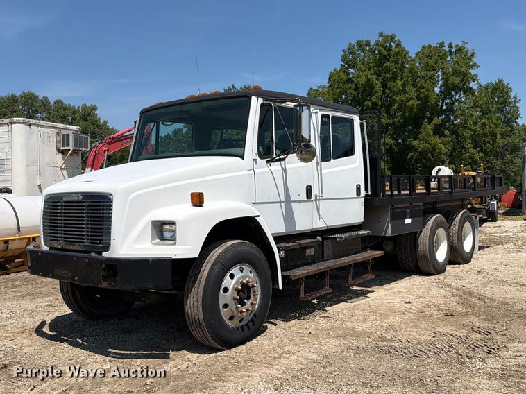 image for item OE9635 2003 Freightliner FL80 Crew Cab flatbed truck