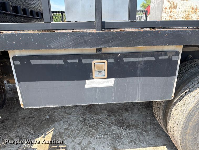 image for item OE9635 2003 Freightliner FL80 Crew Cab flatbed truck