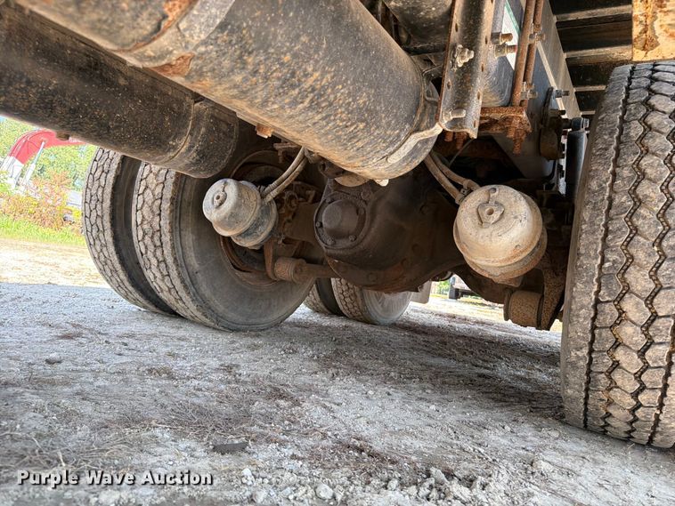 image for item OE9635 2003 Freightliner FL80 Crew Cab flatbed truck