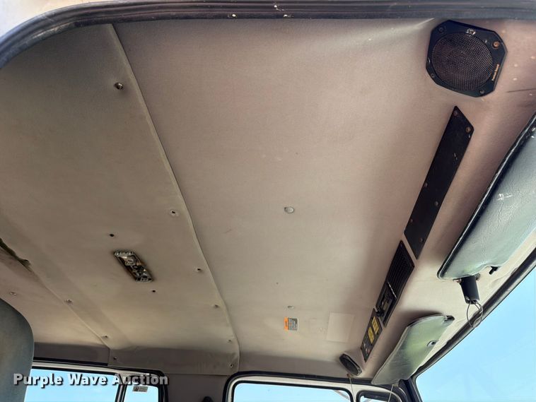 image for item OE9635 2003 Freightliner FL80 Crew Cab flatbed truck