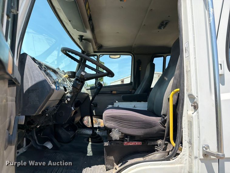 image for item OE9635 2003 Freightliner FL80 Crew Cab flatbed truck