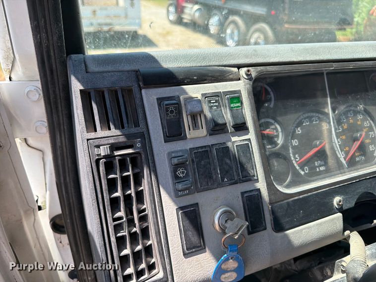 image for item OE9635 2003 Freightliner FL80 Crew Cab flatbed truck