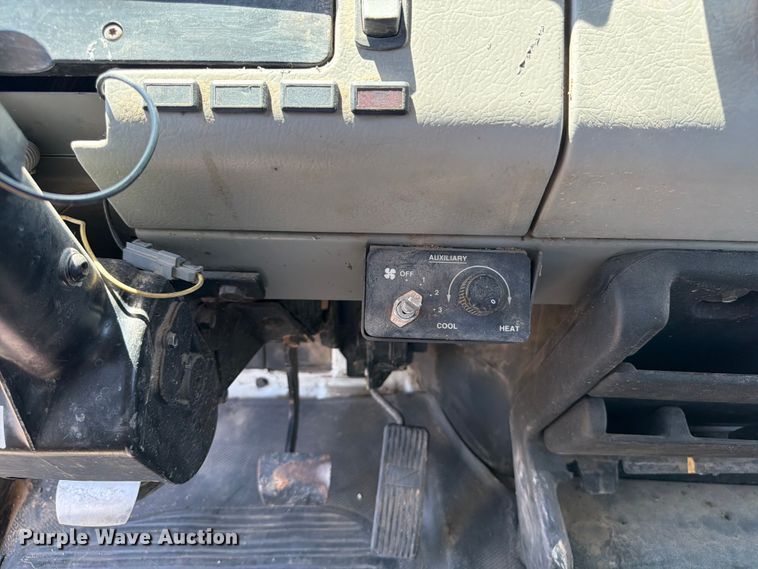 image for item OE9635 2003 Freightliner FL80 Crew Cab flatbed truck