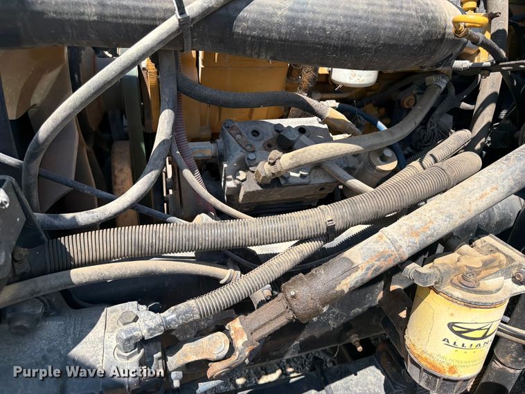 image for item OE9635 2003 Freightliner FL80 Crew Cab flatbed truck