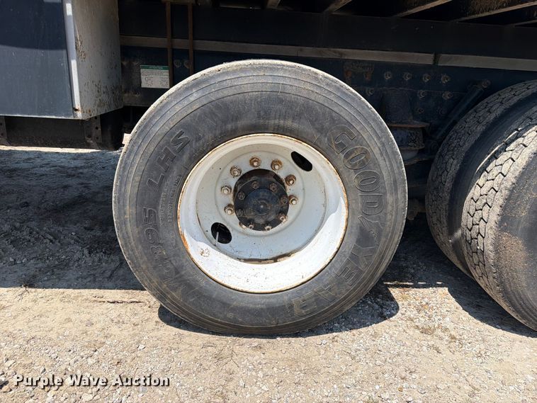 image for item OE9635 2003 Freightliner FL80 Crew Cab flatbed truck