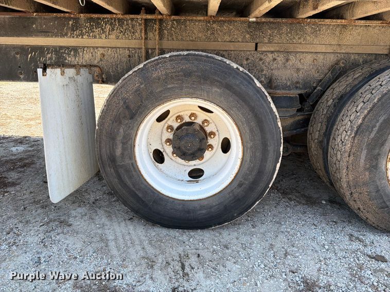 image for item OE9635 2003 Freightliner FL80 Crew Cab flatbed truck