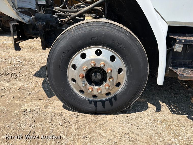 image for item OE9635 2003 Freightliner FL80 Crew Cab flatbed truck