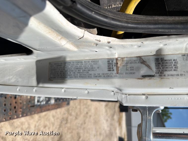 image for item OE9635 2003 Freightliner FL80 Crew Cab flatbed truck