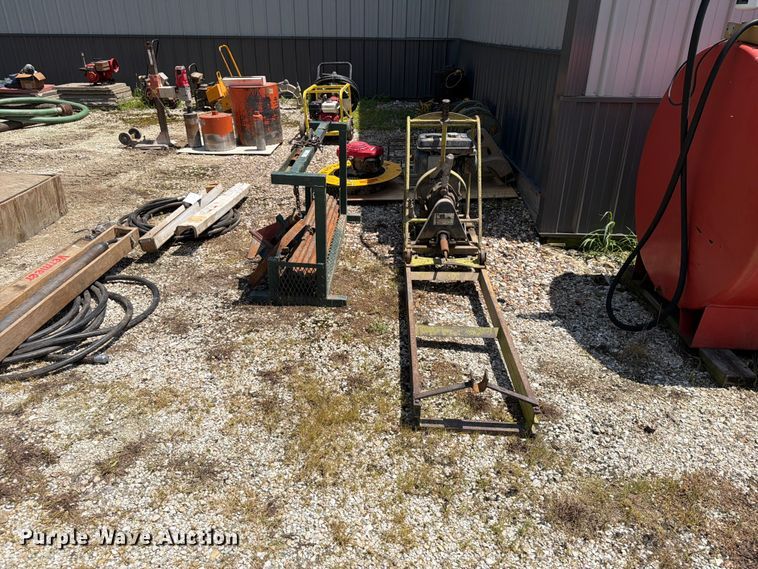 image for item OE9643 Prairie Dog boring machine