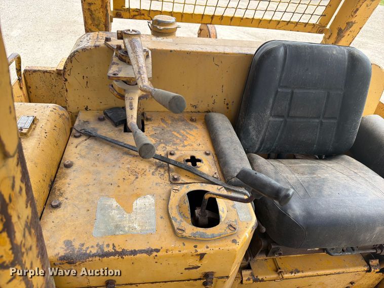 image for item OE9649 1978 Caterpillar D7G dozer