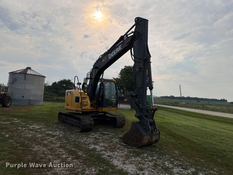 image for item OE9655 2014 John Deere 135G excavator