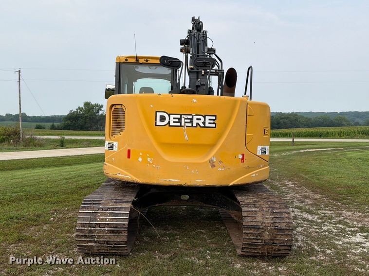image for item OE9655 2014 John Deere 135G excavator