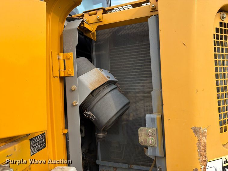 image for item OE9655 2014 John Deere 135G excavator