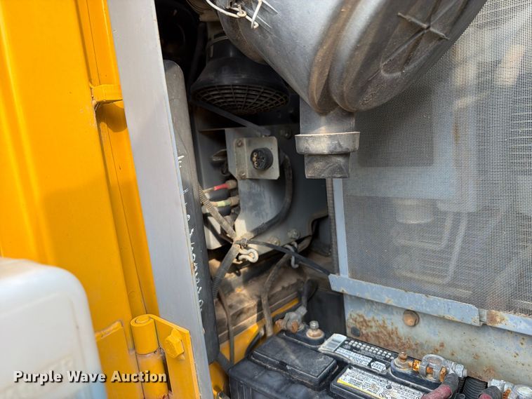 image for item OE9655 2014 John Deere 135G excavator