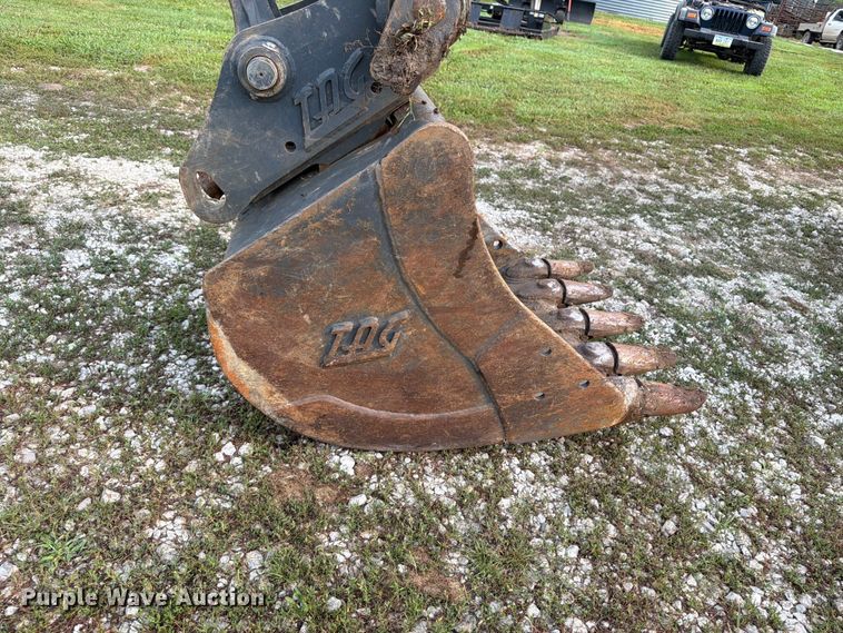image for item OE9655 2014 John Deere 135G excavator