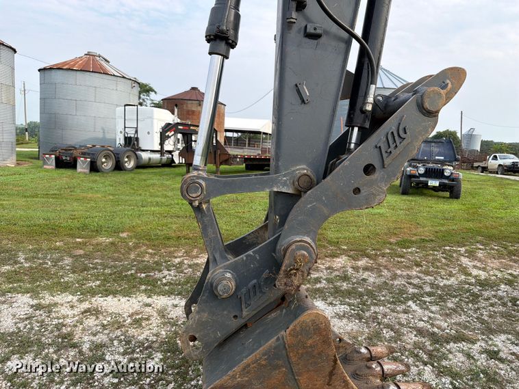 image for item OE9655 2014 John Deere 135G excavator