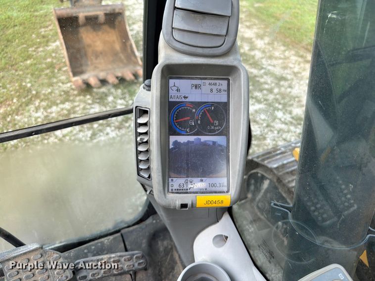 image for item OE9655 2014 John Deere 135G excavator