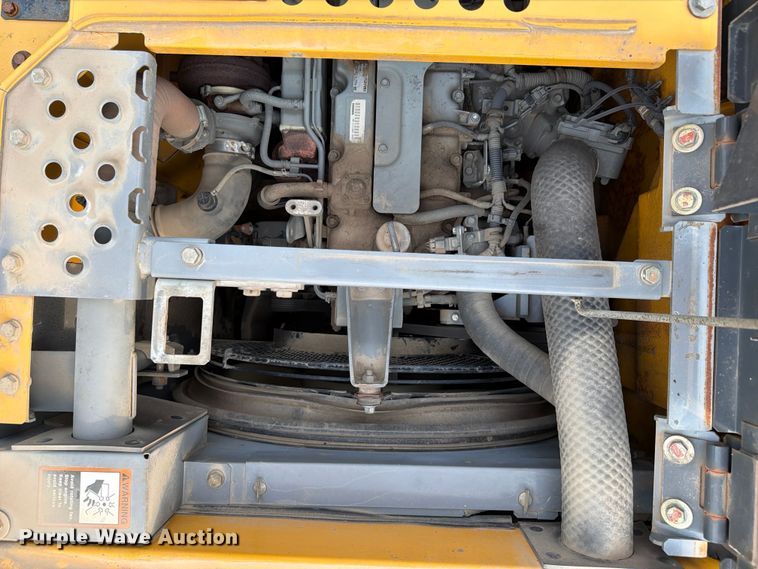 image for item OE9655 2014 John Deere 135G excavator