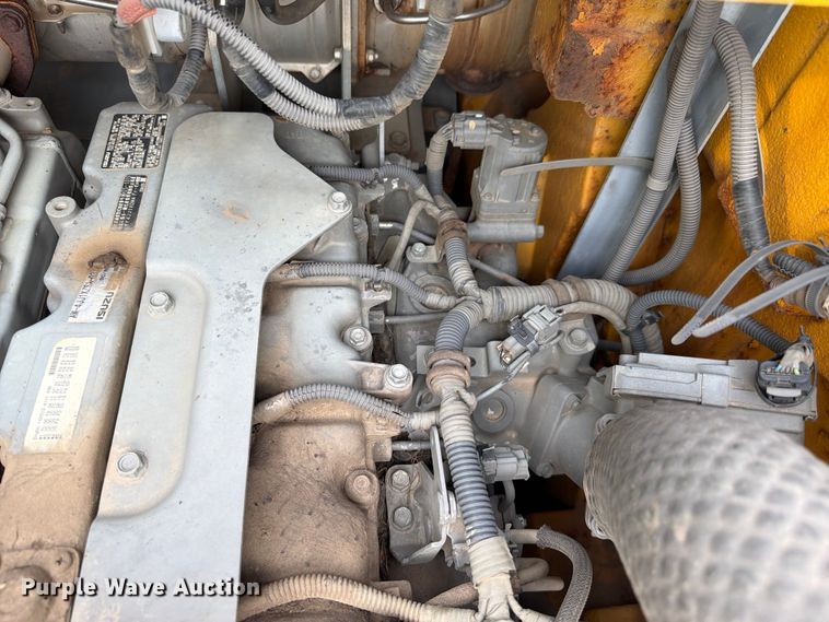 image for item OE9655 2014 John Deere 135G excavator