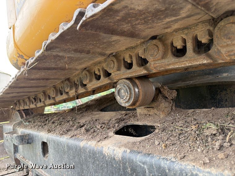 image for item OE9655 2014 John Deere 135G excavator