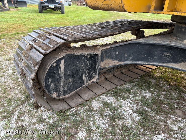 image for item OE9655 2014 John Deere 135G excavator