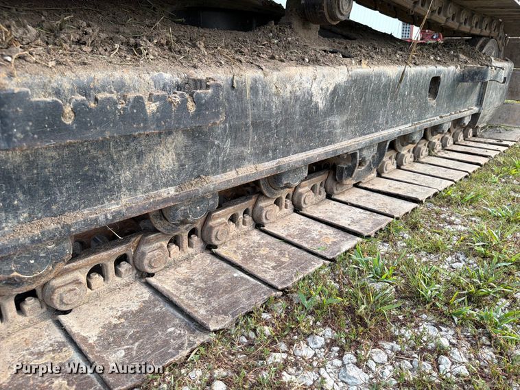 image for item OE9655 2014 John Deere 135G excavator