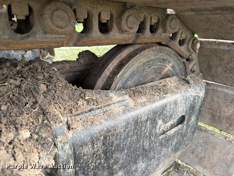 image for item OE9655 2014 John Deere 135G excavator