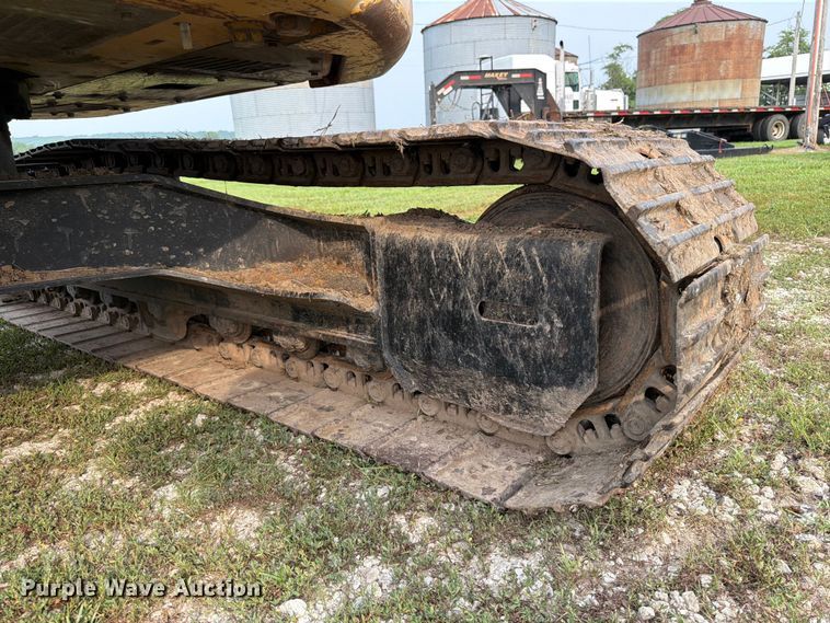 image for item OE9655 2014 John Deere 135G excavator
