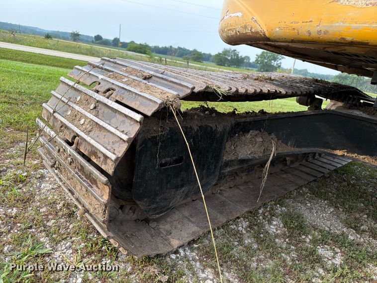 image for item OE9655 2014 John Deere 135G excavator